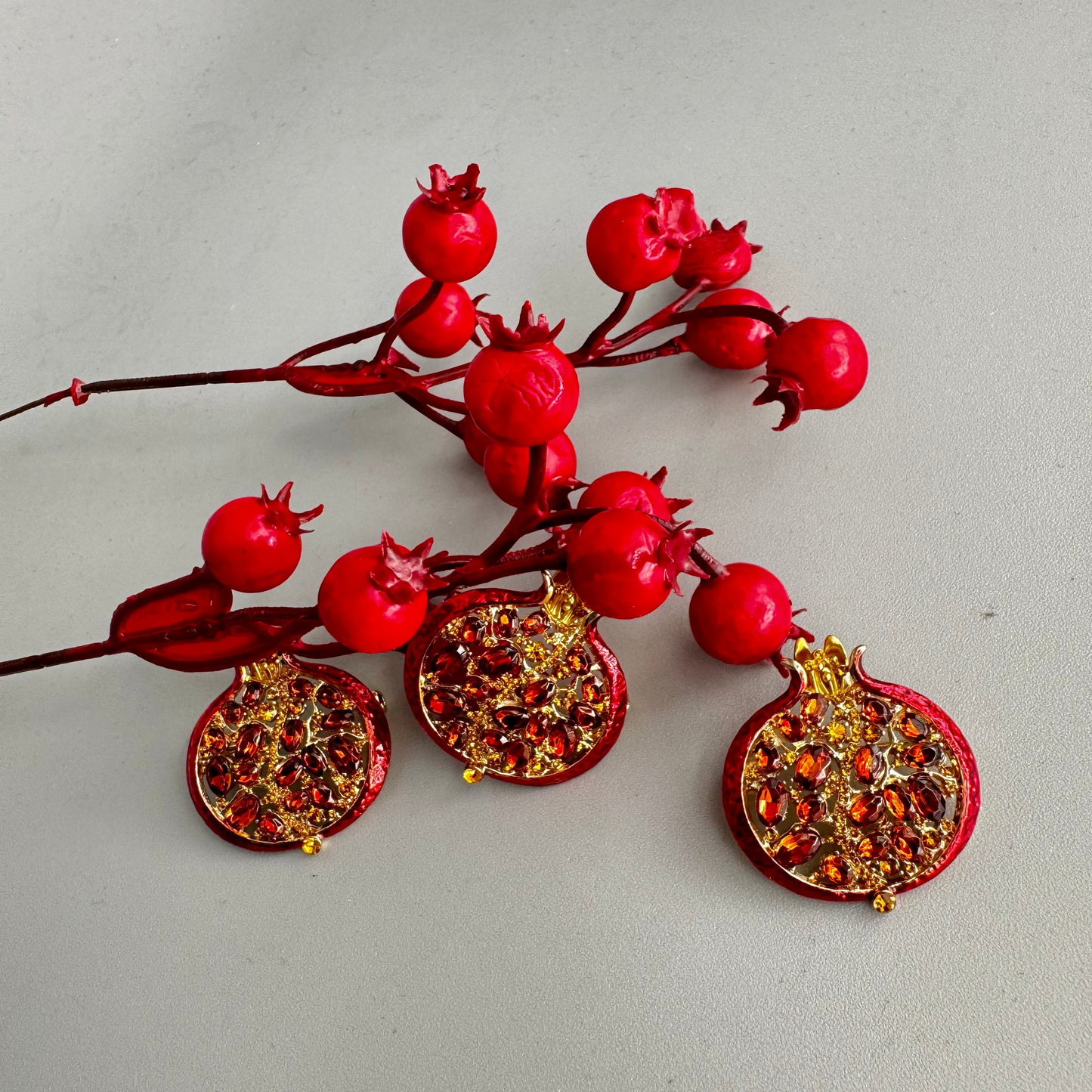 Anar Shine Brooch
